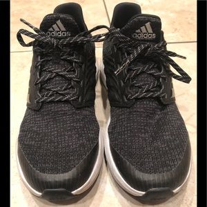 Adidas cloudfoam rapidarun shoes - LIKE NEW